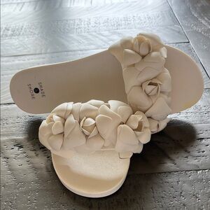 Shade & Shore Women's Floral Cream Sandals